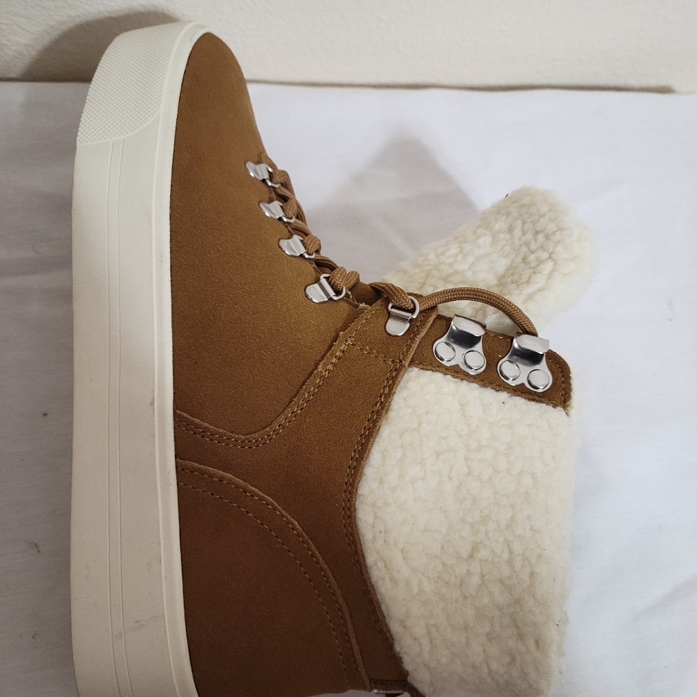 MARC FISHER SUEDE LEATHER SNEAKERS BOOTIES. - Picture 8 of 9